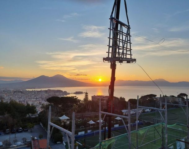 Esempio dalla galleria fotografica di ATG Auricchio Transport & Gru S.r.l.